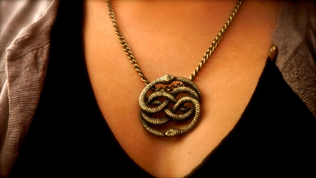 Necklace Neverending Story Atreyu Infinity Snake Movie Gold Silver Pendant #LCPS 