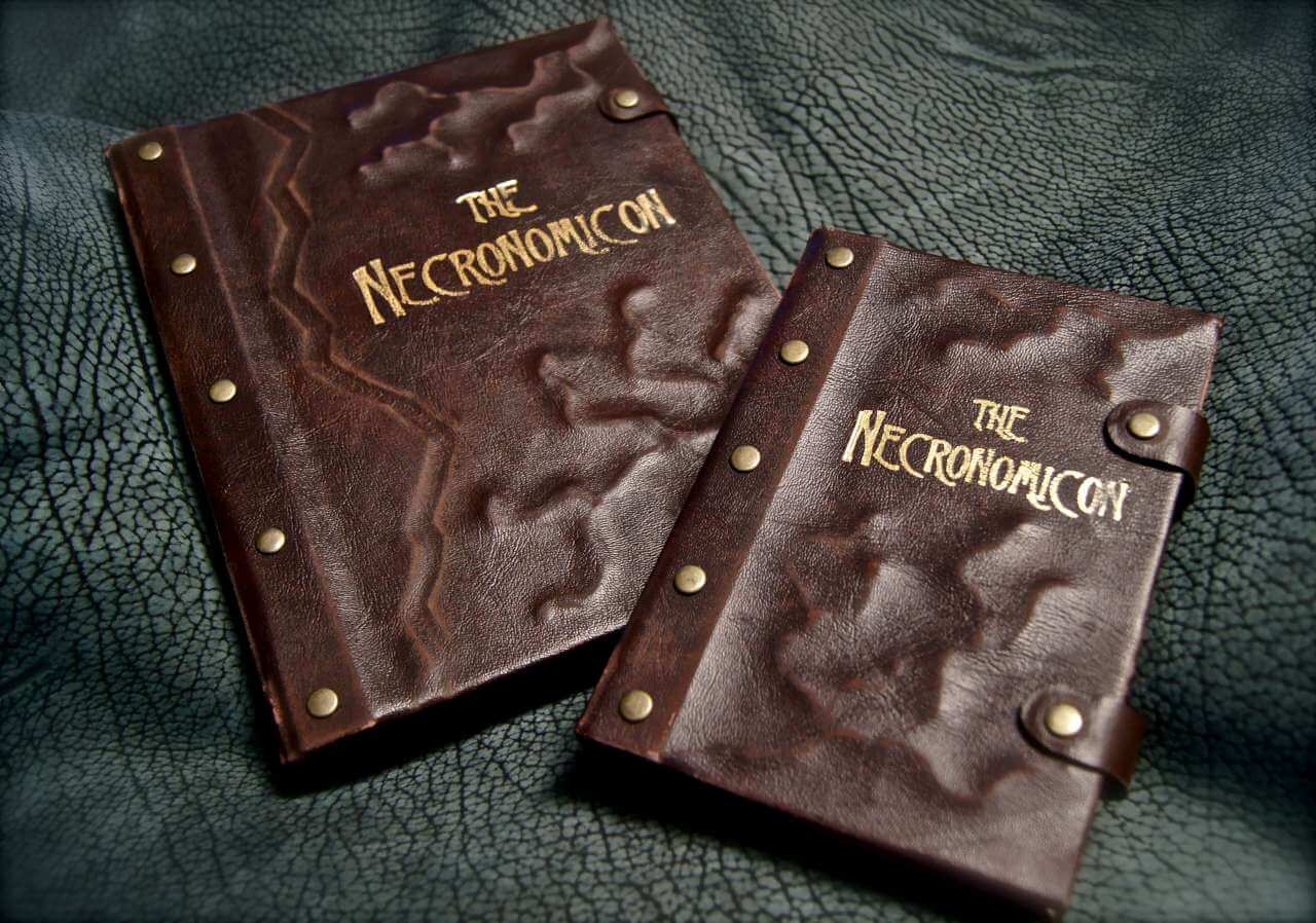 Necronomicon HP Lovecraft iPad / Tablet / eReader / Kindle Cover
