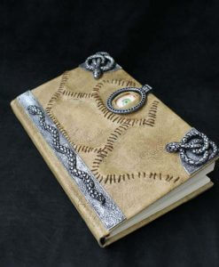 Hocus Pocus Spellbook Replica - Manual of Witchcraft and Alchemy iPad / Kindle / eReader / Tablet Cover