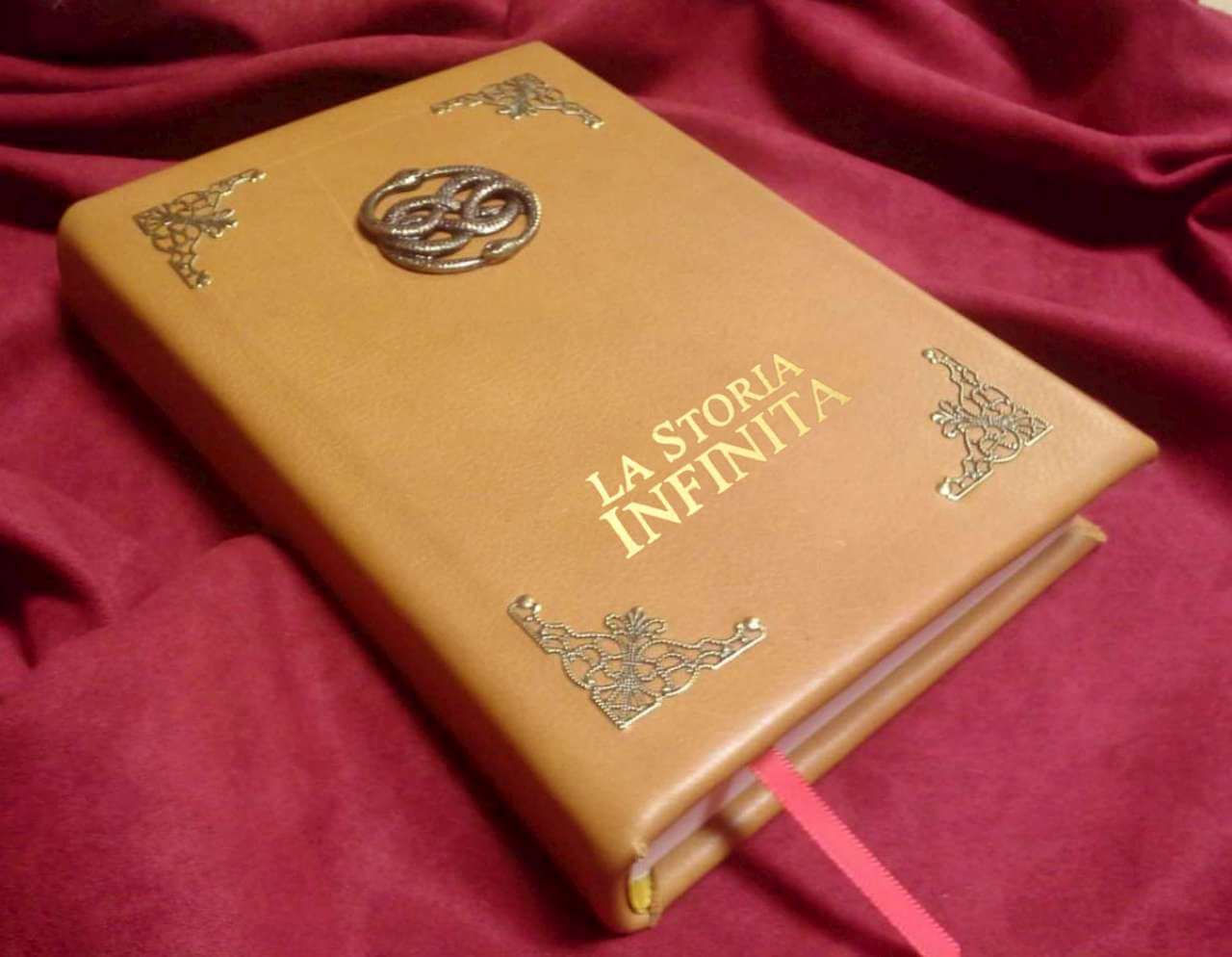 La Storia Infinita Libro Rilegato in Pelle - Neverending Story Leatherbound Book