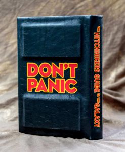 hitchhikers guide to the galaxy cover