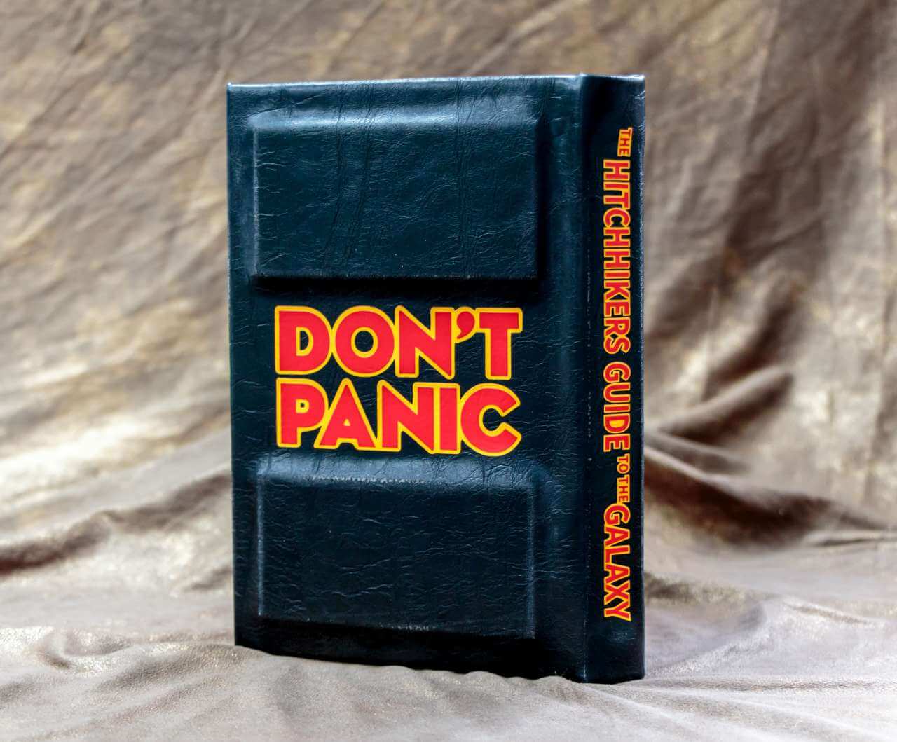 Don't Panic.  Hitchhikers guide to the galaxy, Guide to the