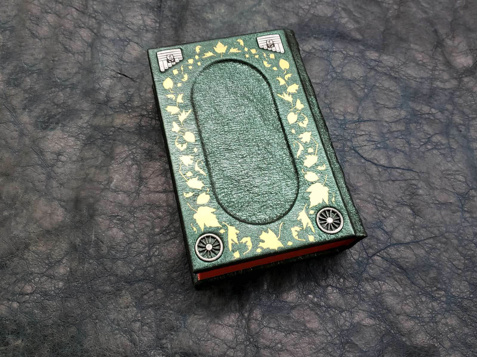The Name of the Wind Patrick Rothfuss Leatherbound Leather Book Collectors Edition 5