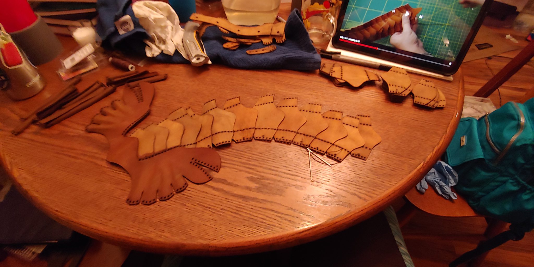 Alien Xenomorph Facehugger Leather Face Mask and Kit Geekify Inc