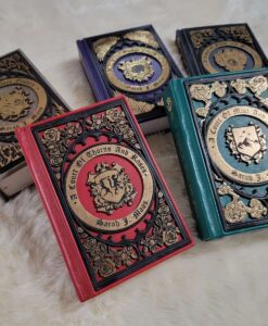 A Court of Thorns and Roses ACOTAR Leatherbound Book Sarah J Maas 38-1600