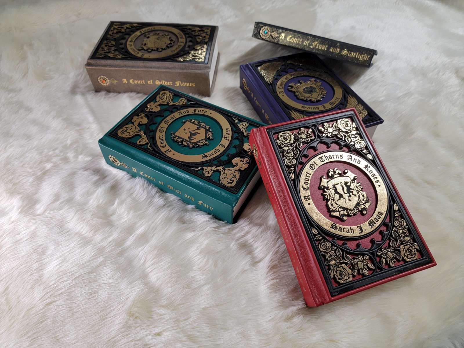 A Court of Thorns and Roses ACOTAR Full Leatherbound Book Set