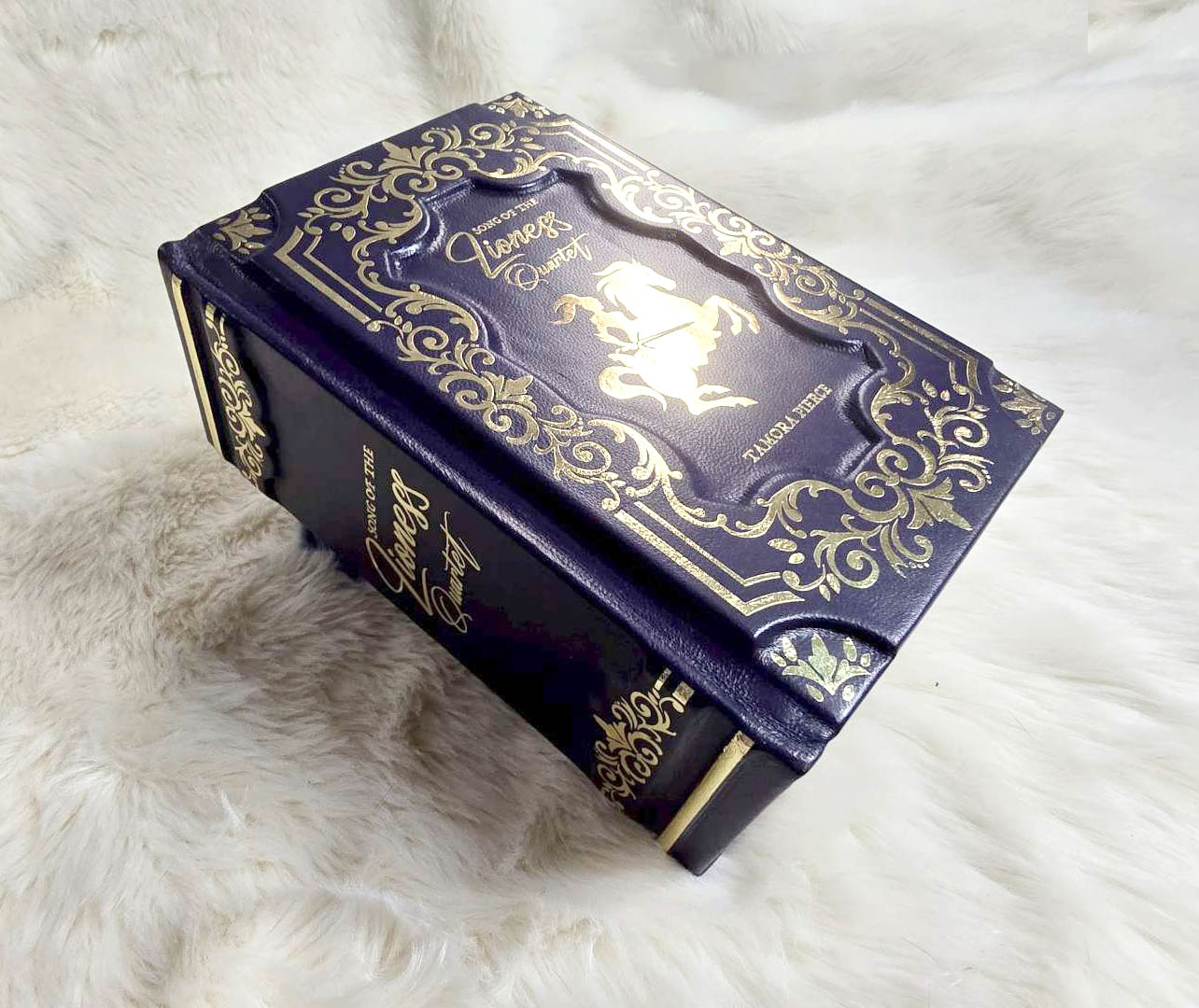 Song of the Lioness Quartet – Leatherbound Book